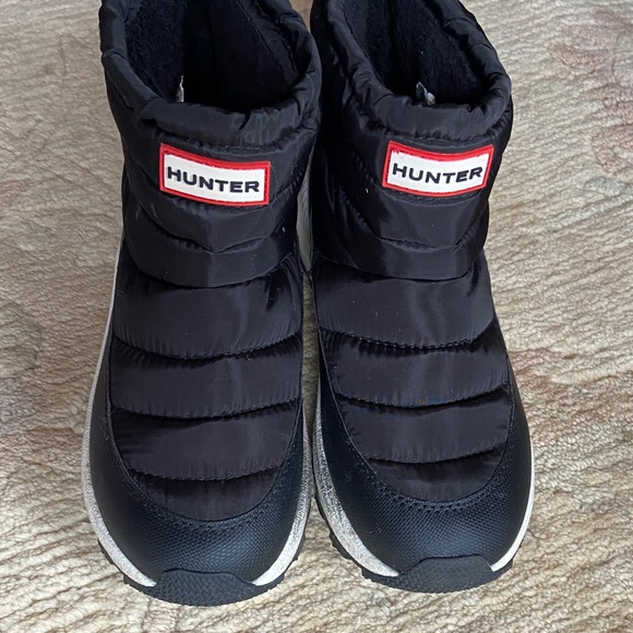 Hunter Black Puffer Boots